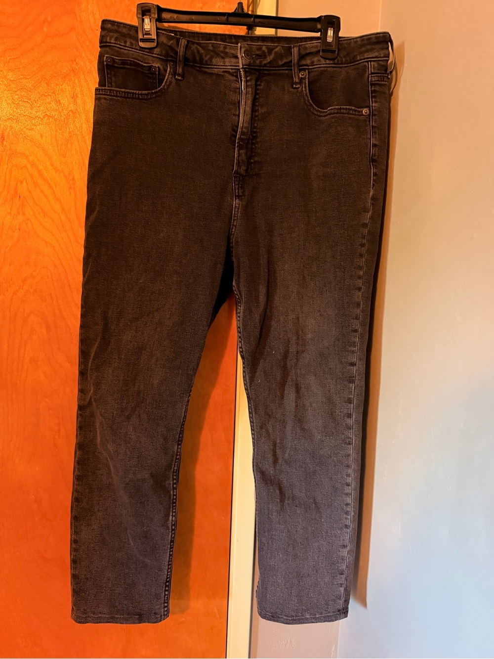 GAP Women’s Vintage Slim Sky High Straight Black Jeans